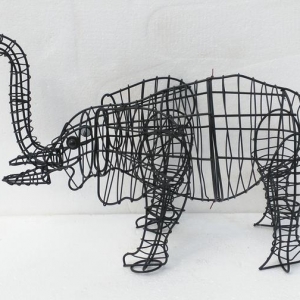 Steel wire elephant topiary frame
