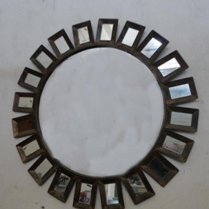 Metal wall mirror