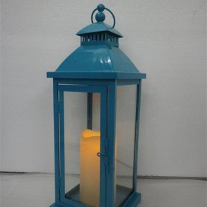 Outdoor lantern